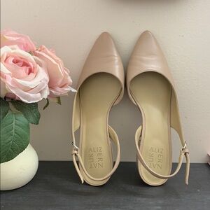 Naturalizer Leather Pointed Toe Minimalist Banks Slingback in Opal